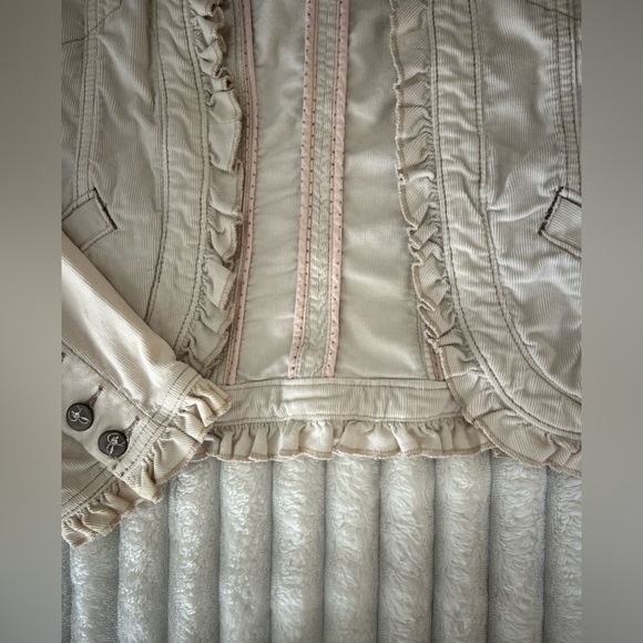 Cream Corduroy Jacket by Gidra - Picture 4 of 10
